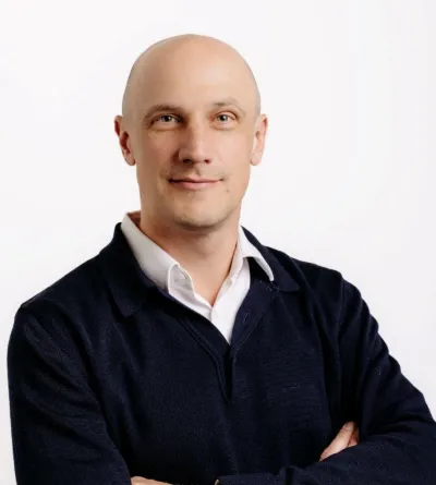 Headshot of Stephan Huber